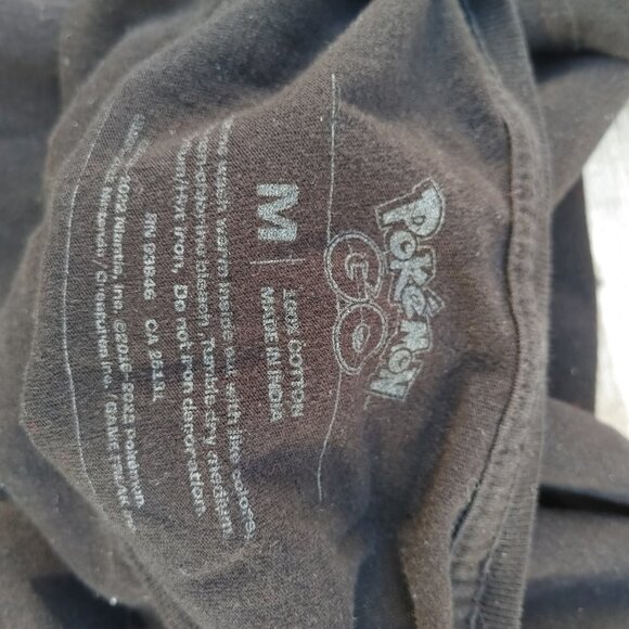 OFFICIAL POKEMON Go! Fest 2022 T-shirt Men's Medium Pokeball - Picture 5 of 5